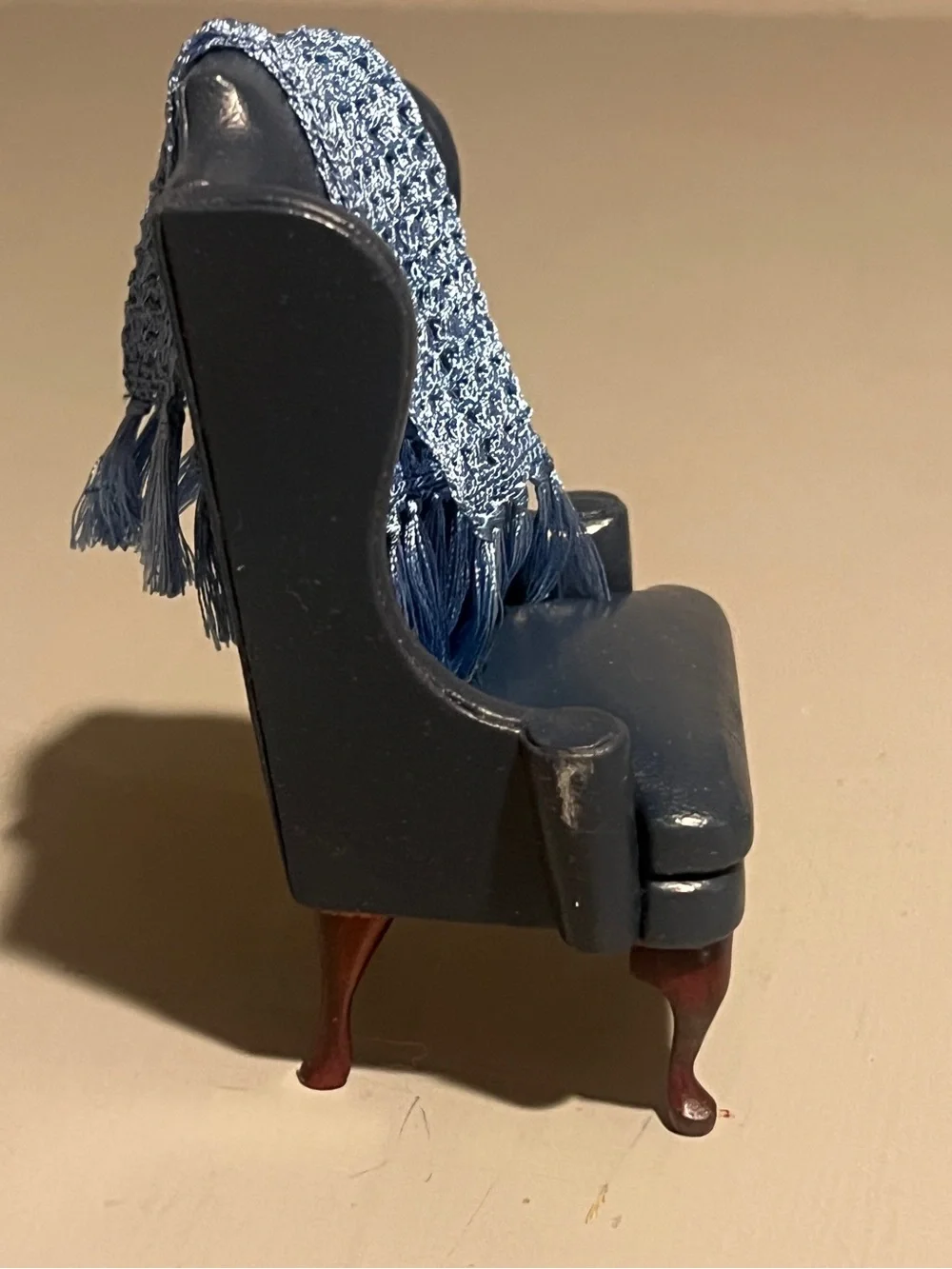 ✨ Vintage Miniature Armchair – Collectible Dollhouse Chair ✨